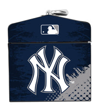 Load image into Gallery viewer, 79-020 New York Yankees Tool Box